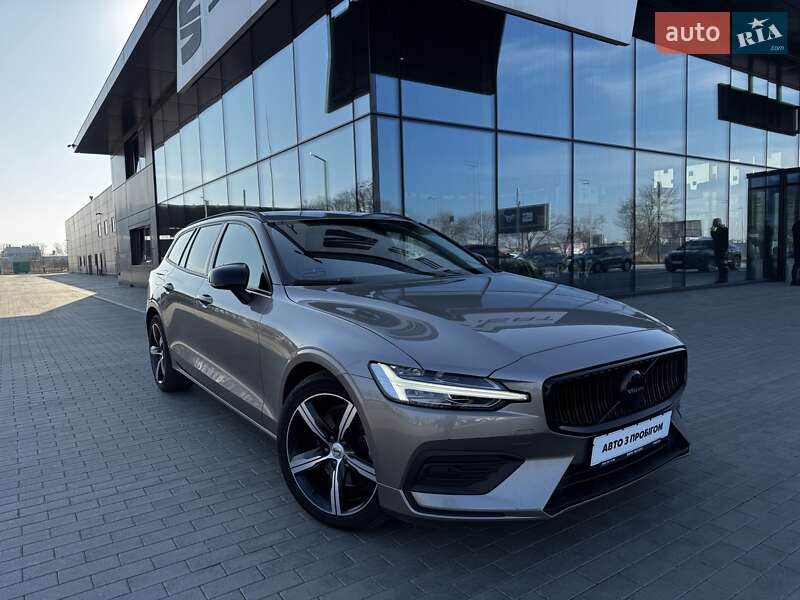 Универсал Volvo V60 2021 в Киеве