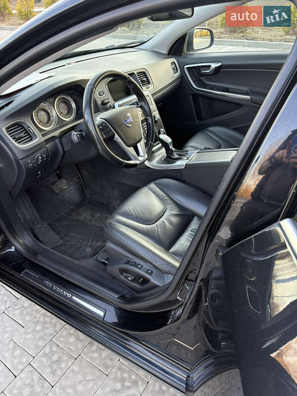 Универсал Volvo V60 2013 в Львове