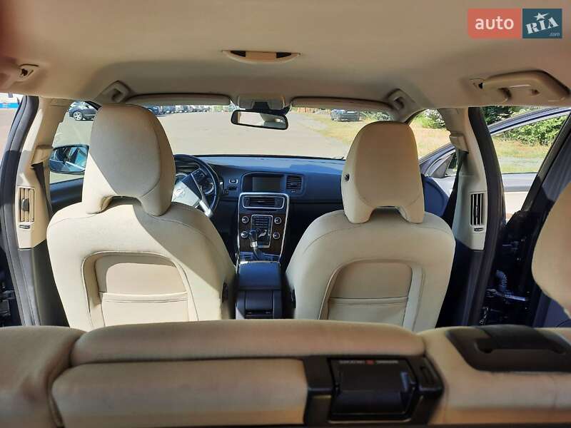 Універсал Volvo V60 2010 в Рівному