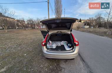 Универсал Volvo V60 2016 в 