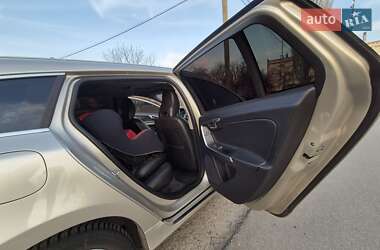 Универсал Volvo V60 2016 в 