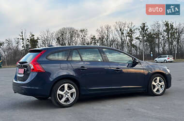 Універсал Volvo V60 2014 в Радивиліві