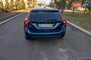 Универсал Volvo V60 2012 в 