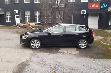 Універсал Volvo V60 2015 в 