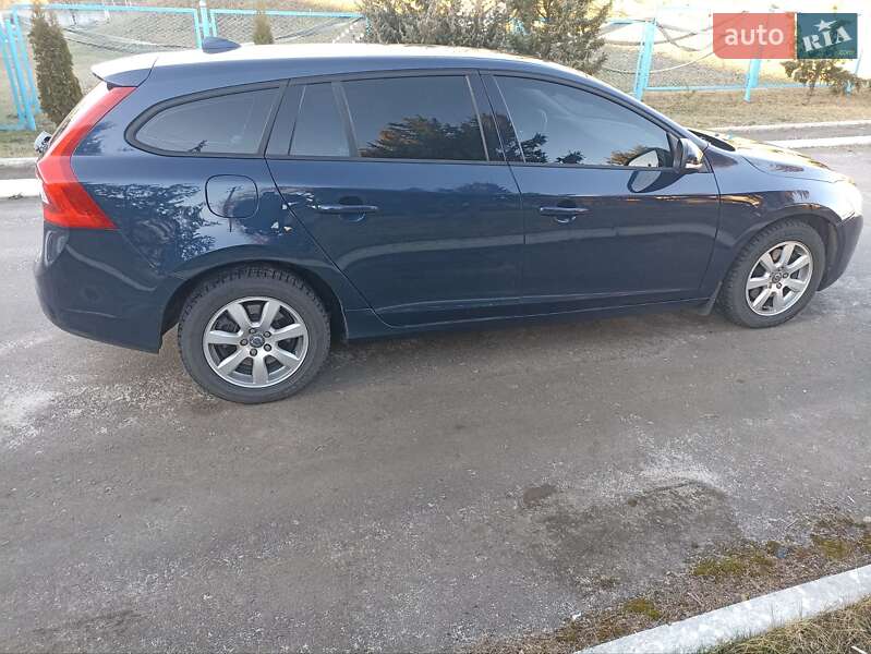 Универсал Volvo V60 2012 в Сарнах фото 5 Универсал Volvo V60 2012 в Сарнах
