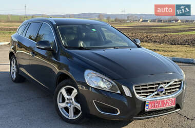 Универсал Volvo V60 2013 в Радивилове