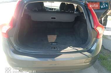 Универсал Volvo V60 2011 в 