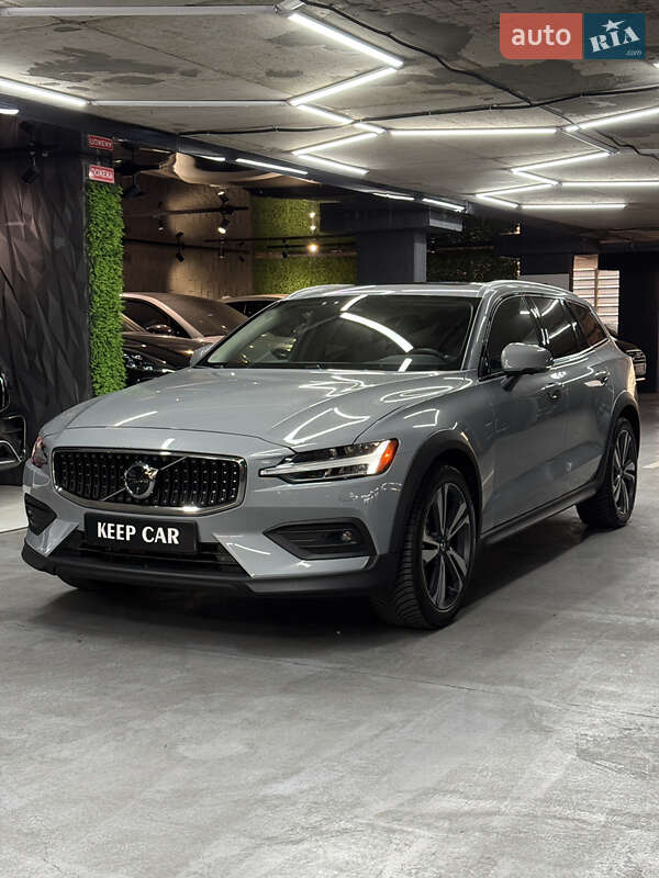 Универсал Volvo V60 2024 в Одессе