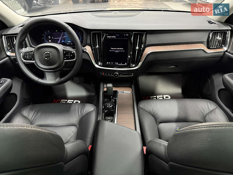 Универсал Volvo V60 2024 в Одессе