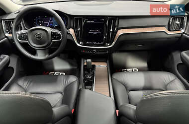 Универсал Volvo V60 2024 в 