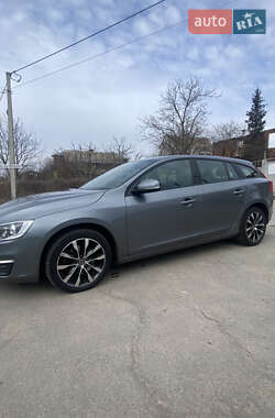 Универсал Volvo V60 2017 в 