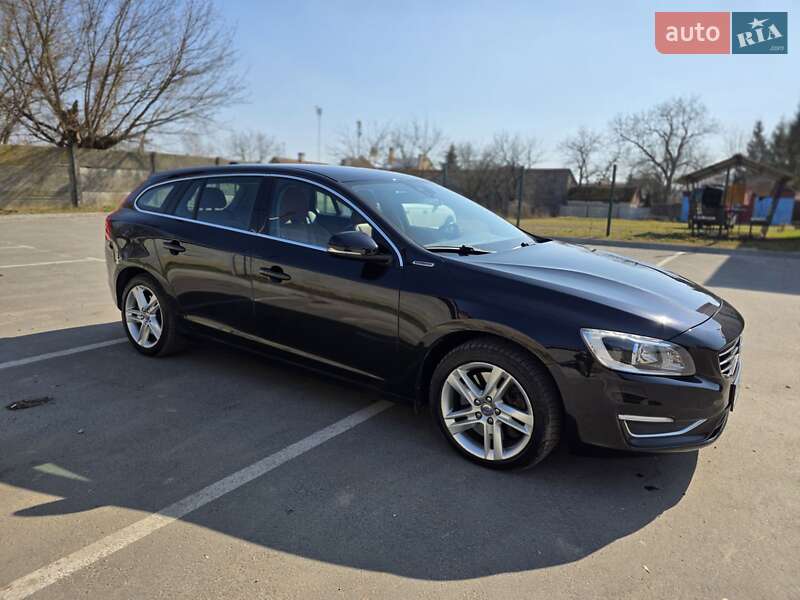 Универсал Volvo V60 2014 в Львове