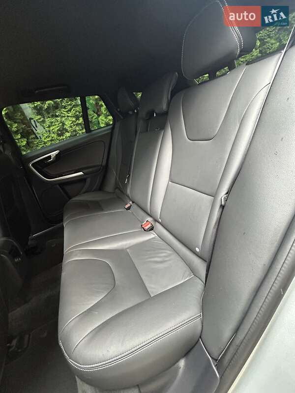 Універсал Volvo V60 2018 в Івано-Франківську