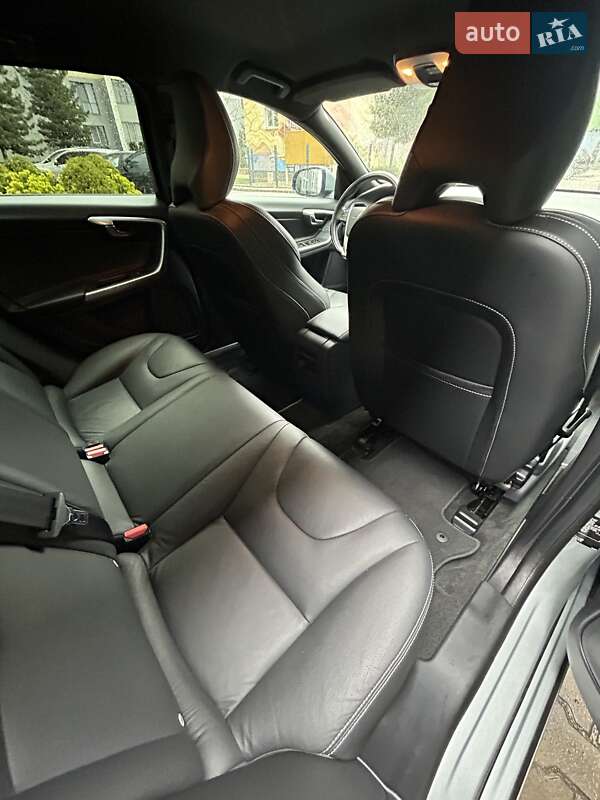 Універсал Volvo V60 2018 в Івано-Франківську