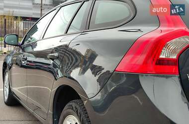 Универсал Volvo V60 2014 в 