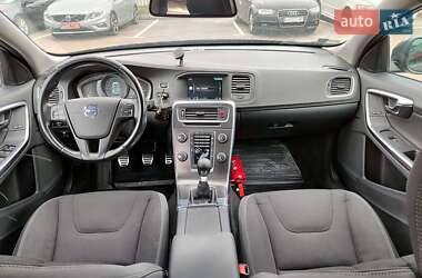 Универсал Volvo V60 2014 в 