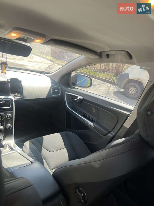 Універсал Volvo V60 2011 в Тернополі фото 27 Універсал Volvo V60 2011 в Тернополі