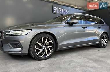 Универсал Volvo V60 2019 в 