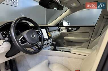 Универсал Volvo V60 2019 в 