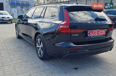 Универсал Volvo V60 2019 в 