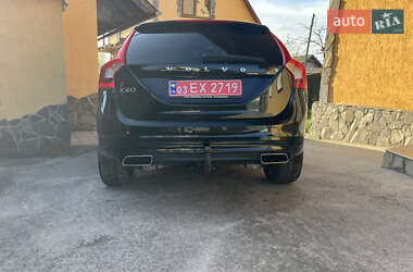 Универсал Volvo V60 2014 в 