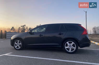 Универсал Volvo V60 2011 в 
