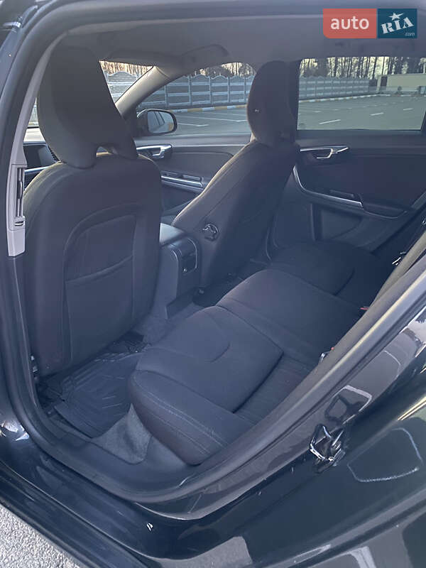 Універсал Volvo V60 2011 в Києві