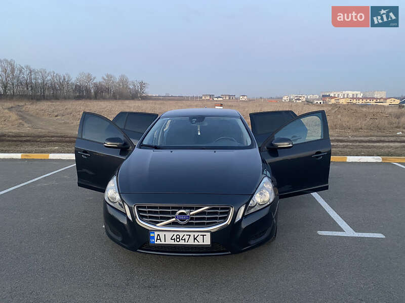 Універсал Volvo V60 2011 в Києві