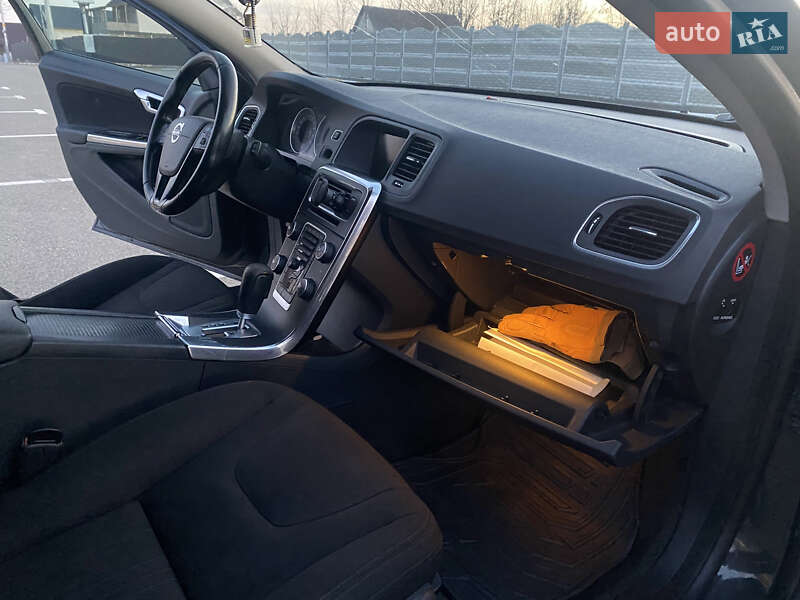 Універсал Volvo V60 2011 в Києві