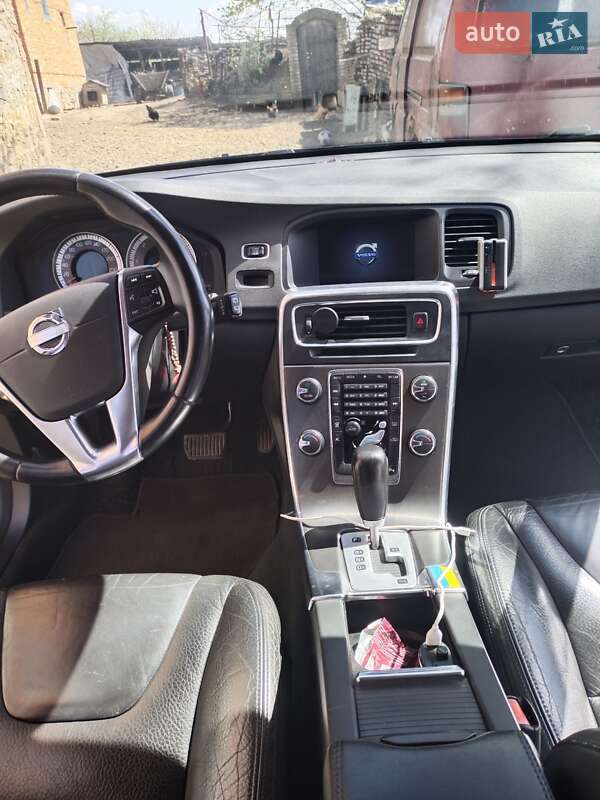 Универсал Volvo V60 2012 в Львове
