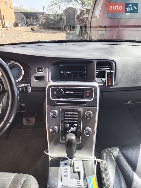 Универсал Volvo V60 2012 в Львове