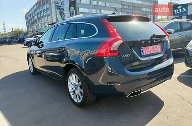 Универсал Volvo V60 2014 в 