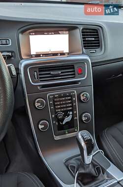 Универсал Volvo V60 2018 в 