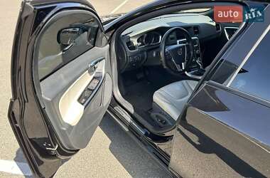 Универсал Volvo V60 2016 в 