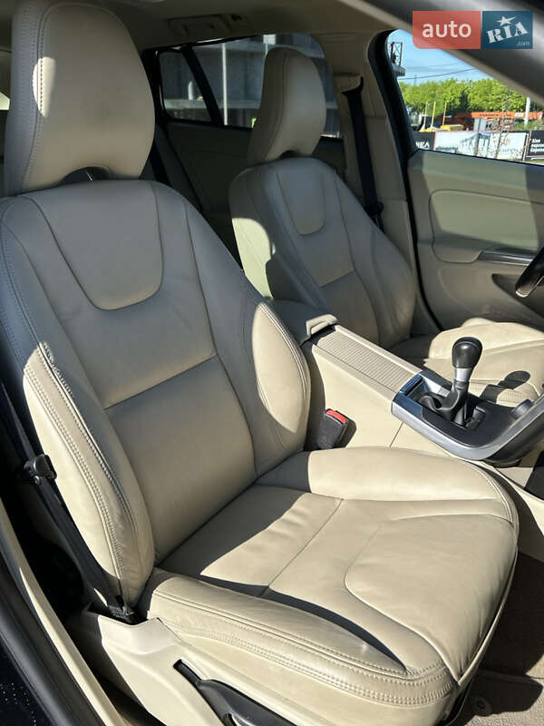 Универсал Volvo V60 2012 в Львове