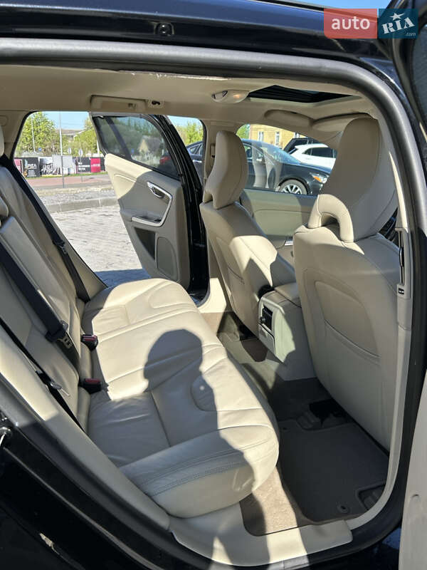 Универсал Volvo V60 2012 в Львове