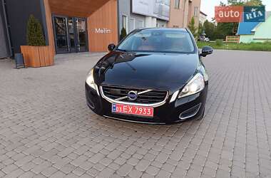 Універсал Volvo V60 2013 в 
