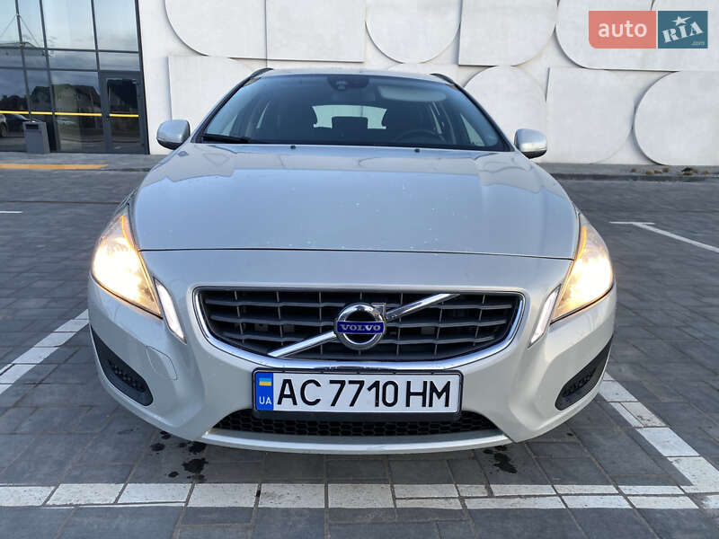 Универсал Volvo V60 2011 в Луцке фото 2 Универсал Volvo V60 2011 в Луцке