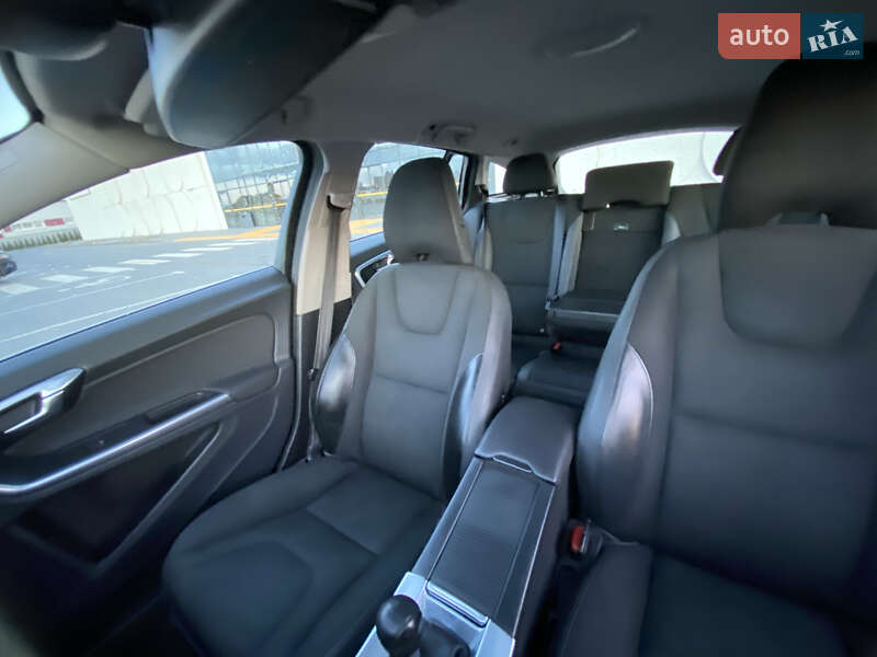 Универсал Volvo V60 2011 в Луцке фото 11 Универсал Volvo V60 2011 в Луцке