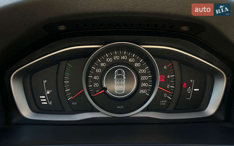 Универсал Volvo V60 2016 в Львове