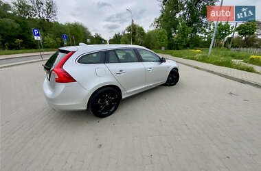 Универсал Volvo V60 2016 в 