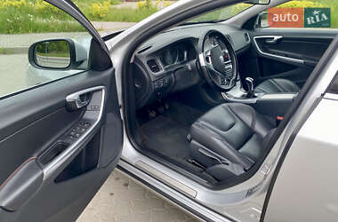 Универсал Volvo V60 2016 в 