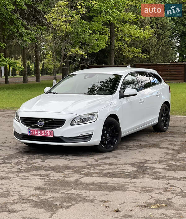 Универсал Volvo V60 2017 в 