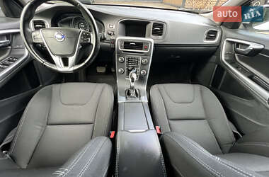 Универсал Volvo V60 2017 в 