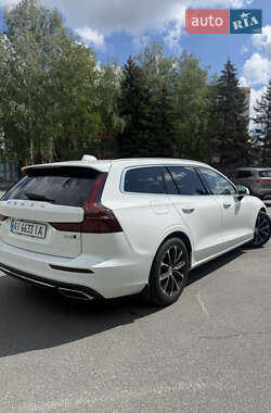 Универсал Volvo V60 2019 в 