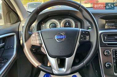 Универсал Volvo V60 2011 в 