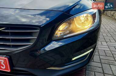Универсал Volvo V60 2016 в 