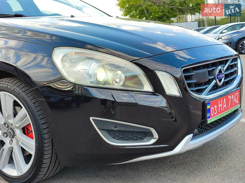 Универсал Volvo V60 2011 в Киеве