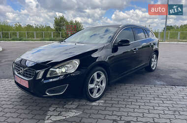 Универсал Volvo V60 2012 в Дубно