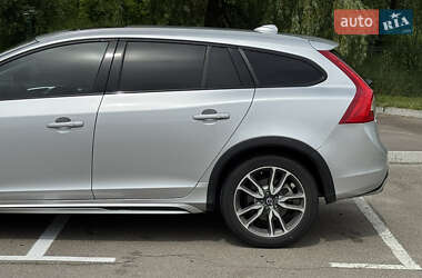 Універсал Volvo V60 2018 в 